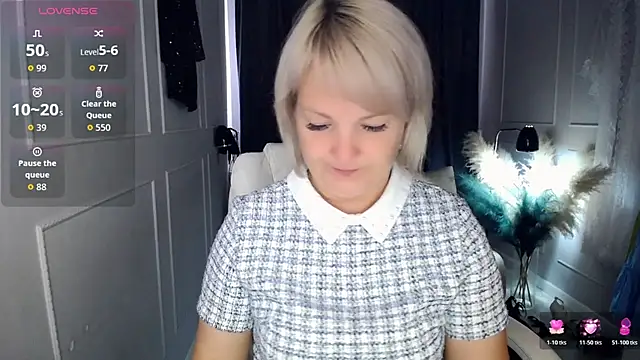 Snapshot of Juarnea chatting on 06.09.26 Juarnea online show from 06.09.26