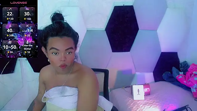 Snapshot of KayleighDreams_ chatting on 02.15.26 KayleighDreams online show from 02.15.26