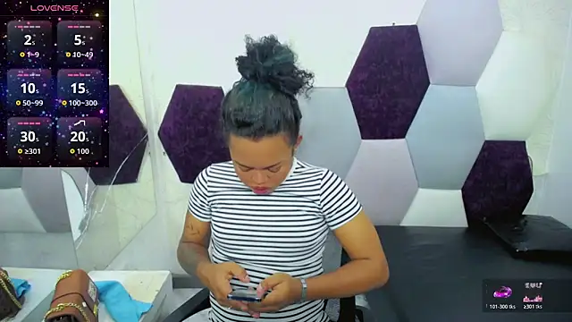 Snapshot of KayleighDreams_ chatting on 02.22.26 KayleighDreams online show from 02.22.26