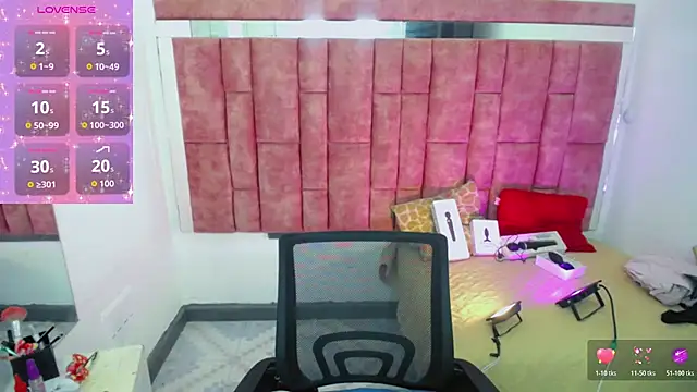 Snapshot of KayleighDreams_ chatting on 03.11.26 KayleighDreams online show from 03.11.26