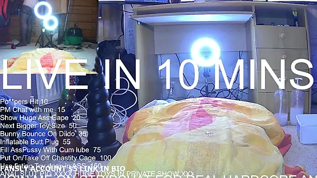 Snapshot of ClairTS chatting on 01.25.25 ClairTS online show from 01.25.25