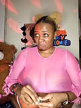 CocoBootyyy online show from 10.29.25