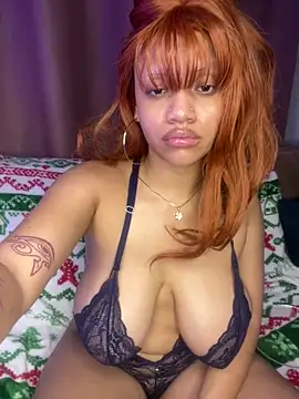 Snapshot of Charlotee_ chatting on 12.26.24 Charlotee online show from 12.26.24