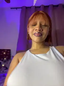 Snapshot of Charlotee_ chatting on 01.11.25 Charlotee online show from 01.11.25