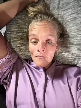 vixendoll87 online show from 02.14.25