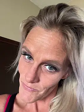 vixendoll87 online show from 09.15.25