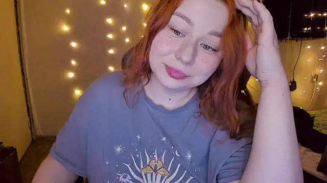 Snapshot of Milafoxxxy chatting on 02.08.25 Milafoxxxy online show from 02.08.25