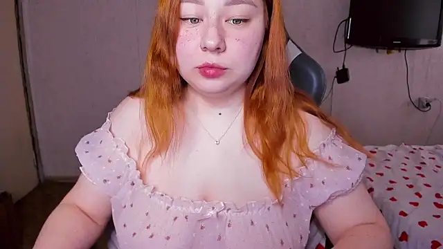 Snapshot of Milafoxxxy chatting on 02.20.25 Milafoxxxy online show from 02.20.25