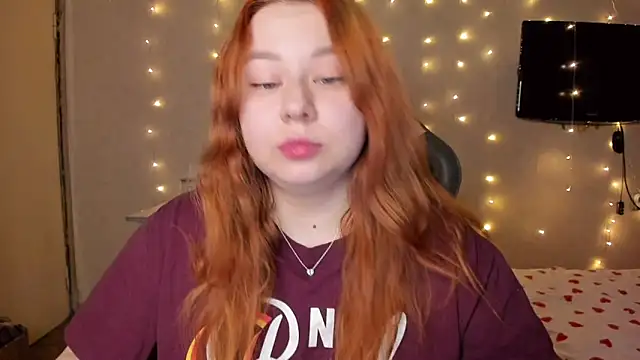 Snapshot of Milafoxxxy chatting on 03.03.25 Milafoxxxy online show from 03.03.25