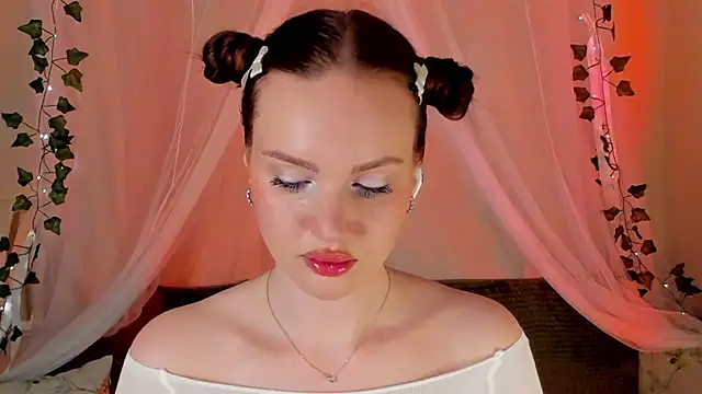 MishkaMe online show from 12.25.24