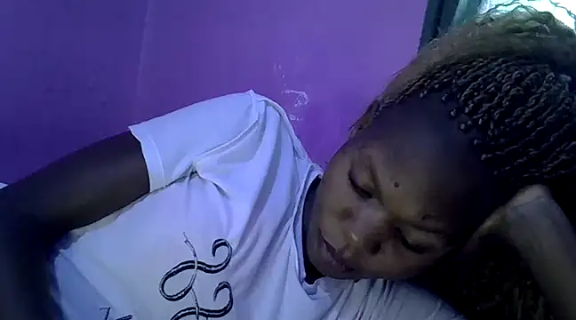 Cute tamara online show from 12.13.24