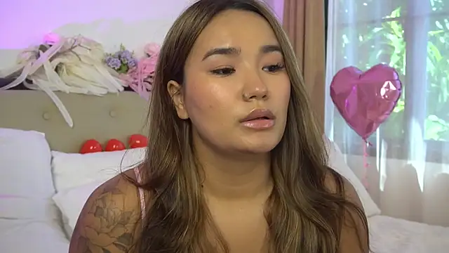 Snapshot of immahawaii chatting on 02.14.26 immahawaii online show from 02.14.26