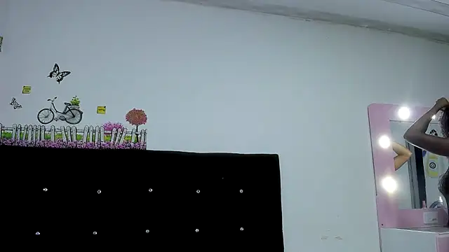 Snapshot of LariissaWilson chatting on 09.12.25 LariissaWilson online show from 09.12.25