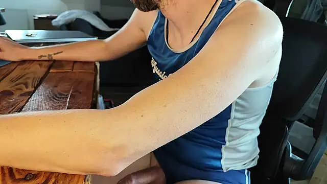 Snapshot of twinkish_90 chatting on 09.19.25 twinkish 90 online show from 09.19.25