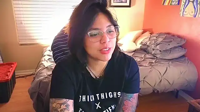 miacanela xo online show from 01.18.25