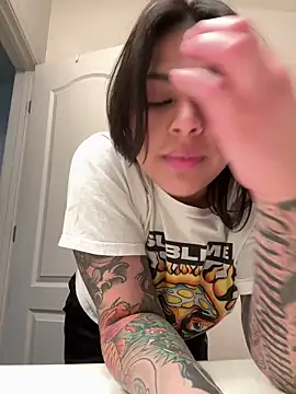 miacanela xo online show from 02.10.25