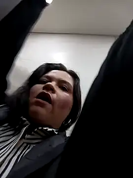 Snapshot of Julieta-tits chatting on 12.06.24 Julieta-tits online show from 12.06.24