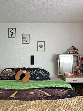 Snapshot of Alexxabootty chatting on 11.05.25 Alexxabootty online show from 11.05.25