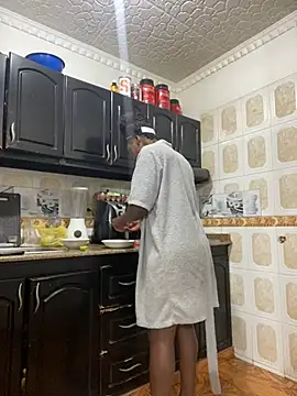 sweetsarabig22cm online show from 03.13.25