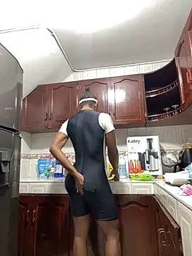 sweetsarabig22cm online show from 03.18.26