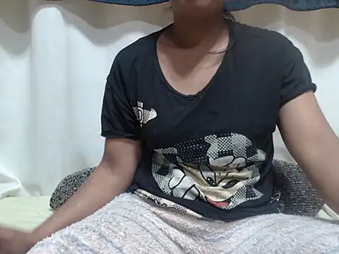 Snapshot of Linda_sexy chatting on 07.18.26 Linda sexy online show from 07.18.26
