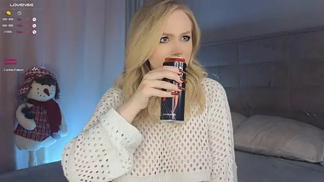 Snapshot of AsteriaHamel chatting on 01.03.25 AsteriaHamel online show from 01.03.25