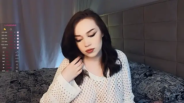 Snapshot of AsteriaHamel chatting on 02.23.25 AsteriaHamel online show from 02.23.25