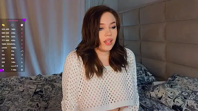 Snapshot of AsteriaHamel chatting on 03.14.25 AsteriaHamel online show from 03.14.25