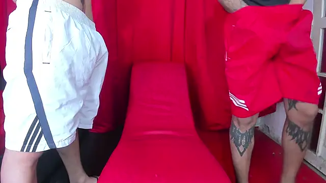 Snapshot of Extreme_Team8 chatting on 01.09.25 Extreme Team8 online show from 01.09.25