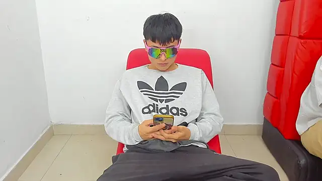 Extreme Team8 online show from 04.20.26