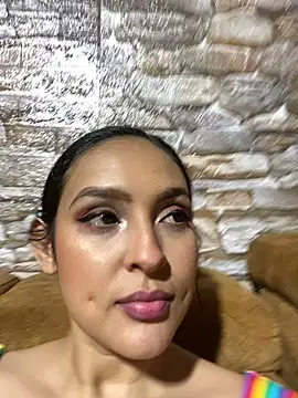 Snapshot of twohornys chatting on 02.05.25 twohornys online show from 02.05.25