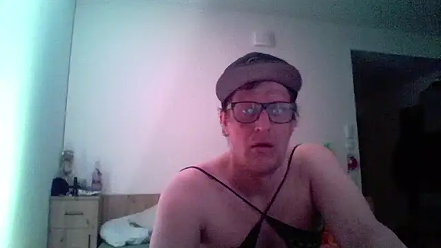 Bigthroaterboy online show from 04.05.26
