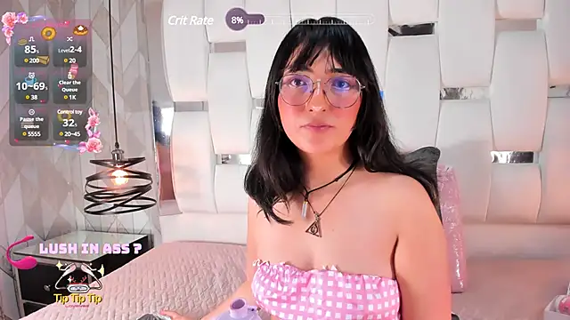 Snapshot of SaraMartini1 chatting on 02.14.25 SaraMartini1 online show from 02.14.25