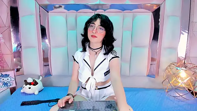 Snapshot of SaraMartini1 chatting on 09.20.25 SaraMartini1 online show from 09.20.25