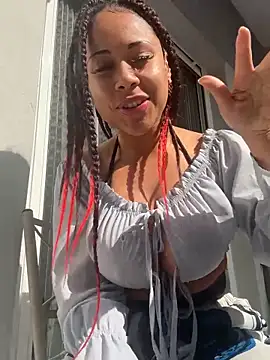 Snapshot of HaileyDiana chatting on 02.28.26 HaileyDiana online show from 02.28.26