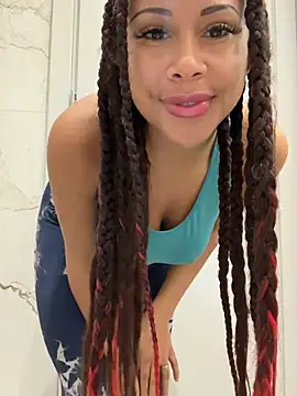 Snapshot of HaileyDiana chatting on 03.04.26 HaileyDiana online show from 03.04.26