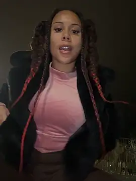 Snapshot of HaileyDiana chatting on 03.19.26 HaileyDiana online show from 03.19.26