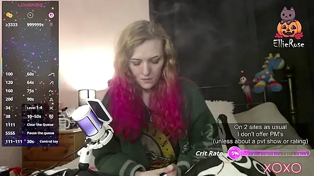 Snapshot of EllieeRose chatting on 02.23.26 EllieeRose online show from 02.23.26