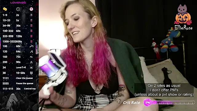 Snapshot of EllieeRose chatting on 03.18.26 EllieeRose online show from 03.18.26