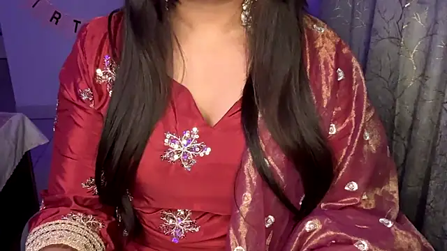 Snapshot of Okaysimran chatting on 11.19.25 Okaysimran online show from 11.19.25