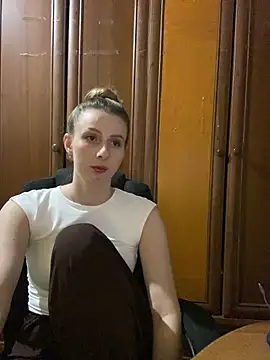 Ameli Li online show from 10.25.25