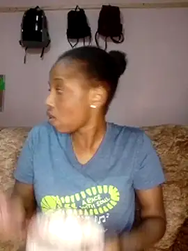 Snapshot of SweetWhisper chatting on 11.11.25 SweetWhisper online show from 11.11.25