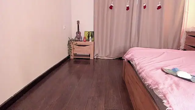 kate doroty online show from 12.30.24