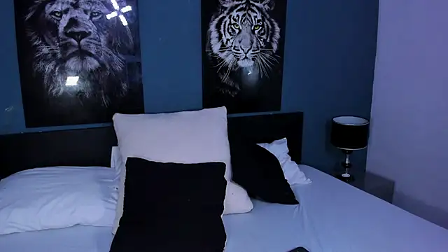 Liana Bernocchi online show from 02.15.25