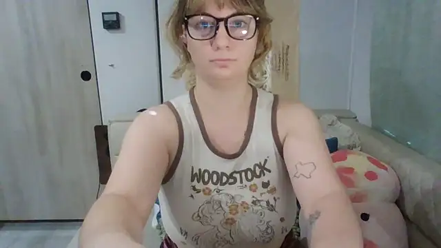 emerieskye20 online show from 11.23.25