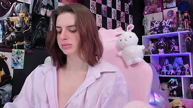 Snapshot of Supaidagaru chatting on 12.18.25 Supaidagaru online show from 12.18.25