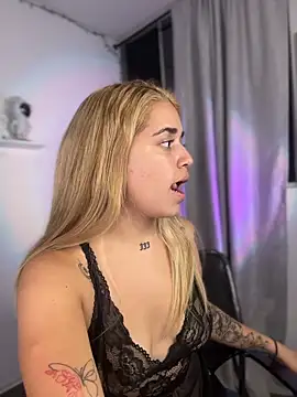 Snapshot of JoselinFlower_ chatting on 03.18.26 JoselinFlower online show from 03.18.26