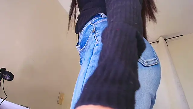 shanakendal2 online show from 10.23.25