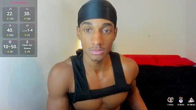 Snapshot of Malkongarcia chatting on 11.20.25 Malkongarcia online show from 11.20.25