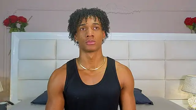 Snapshot of Malkongarcia chatting on 12.13.25 Malkongarcia online show from 12.13.25